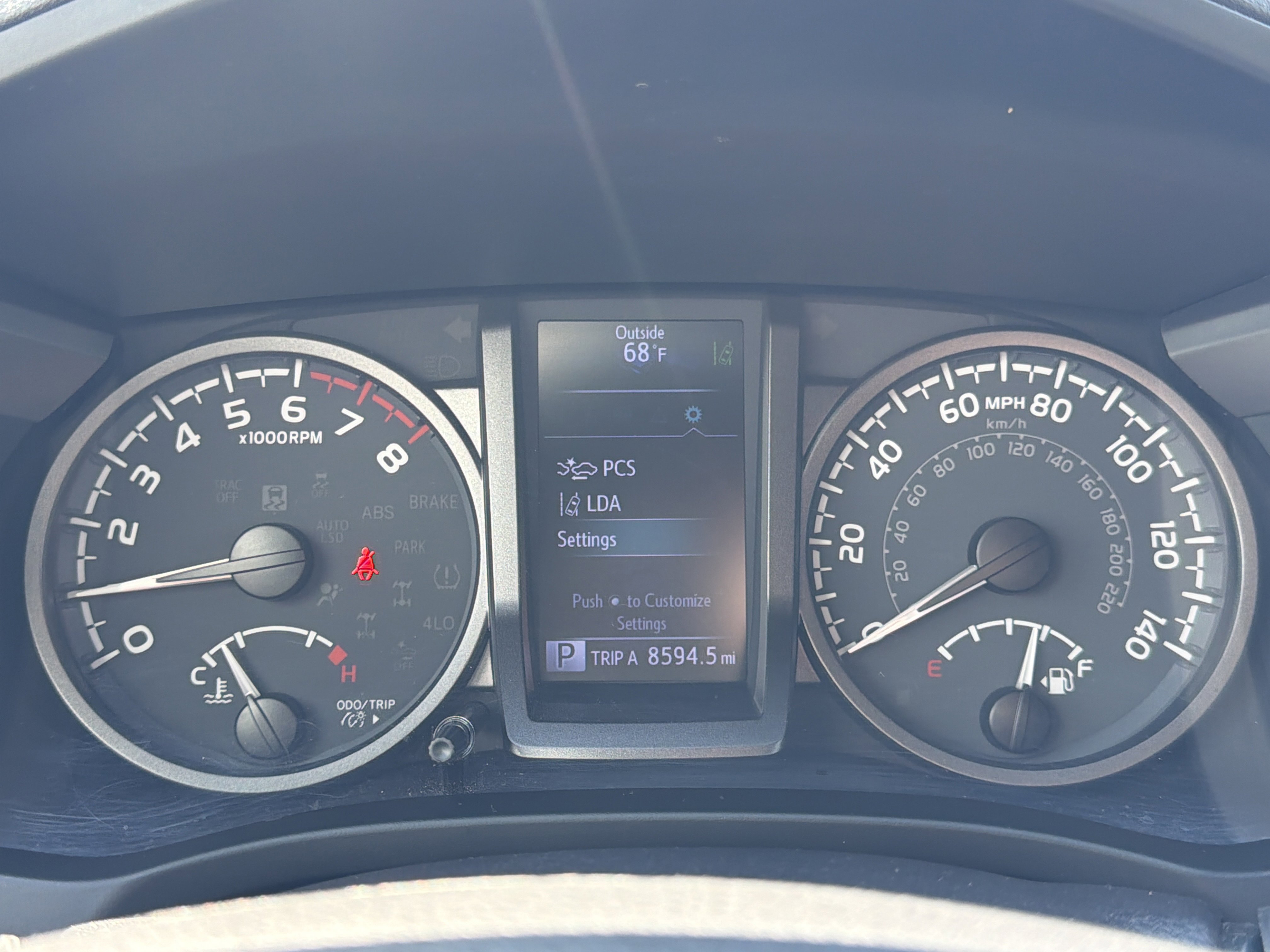 Used 2021 Toyota Tacoma TRD Off-Road w/ Technology Package image 9