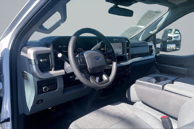 Used 2026 Ford F350 XLT RWD image 13
