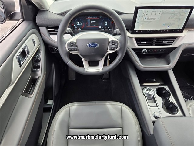 New 2025 Ford Explorer Active w/ Active Comfort Package image 8