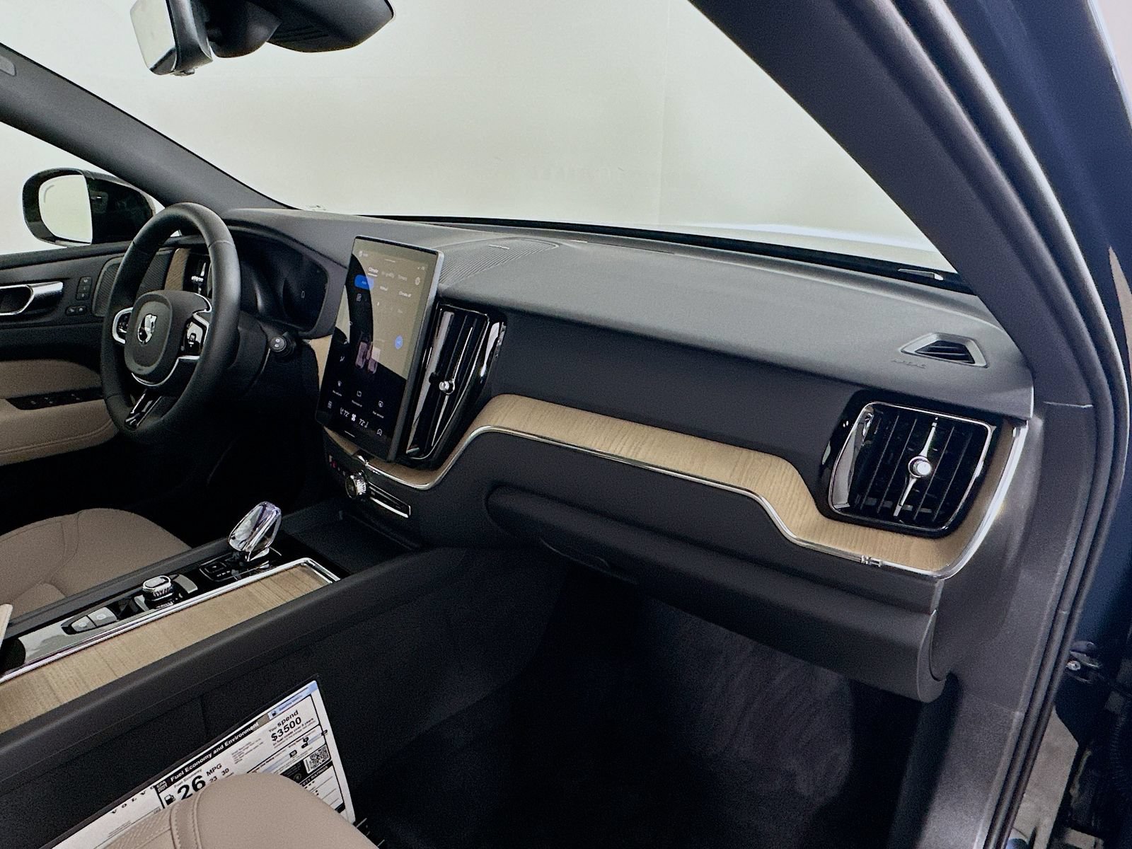 New 2026 Volvo XC60 B5 Plus w/ Protection Package Premier AWD/4WD image 48
