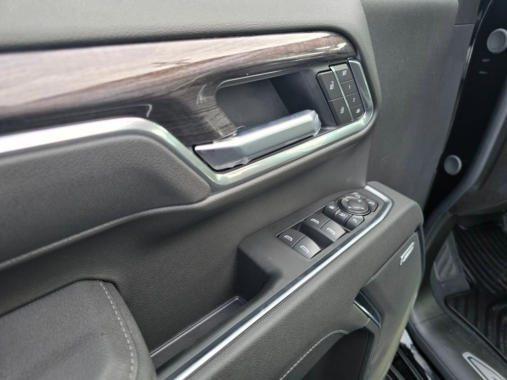 New 2026 Chevrolet Silverado 2500 LTZ w/ LTZ Premium Package image 11