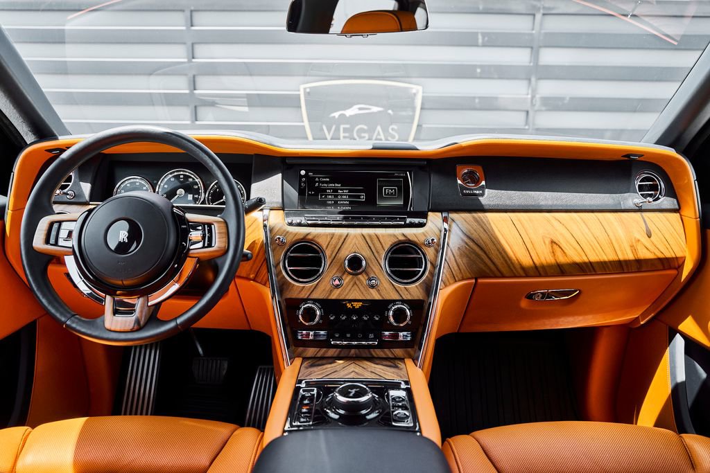 Used 2020 Rolls-Royce Cullinan AWD/4WD image 57