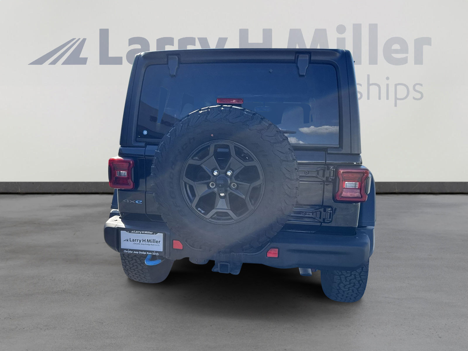 New 2023 Jeep Wrangler Unlimited Rubicon 4xe image 7