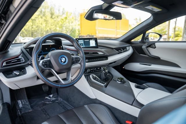 Used 2020 BMW i8 Coupe AWD/4WD image 29