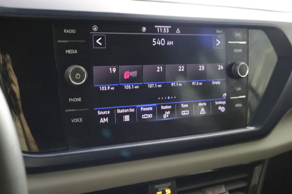 Used 2023 Volkswagen Taos SE FWD image 34