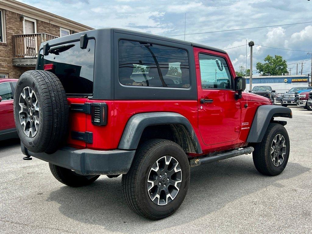 Used 2012 Jeep Wrangler Sport AWD/4WD image 3