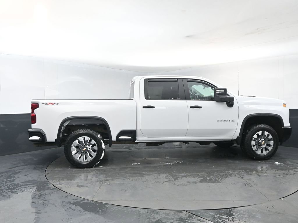 Used 2025 Chevrolet Silverado 2500 Custom w/ Custom Value Package image 6