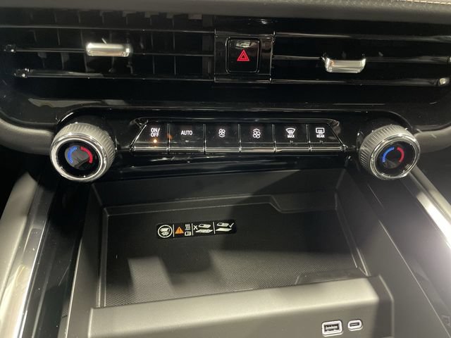 New 2026 Chevrolet Tahoe High Country w/ Sun And Tow Package AWD/4WD image 19