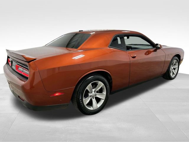 Used 2021 Dodge Challenger SXT image 4