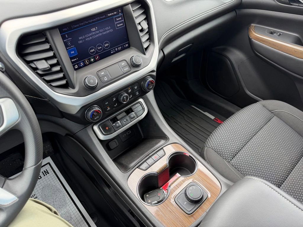 Used 2023 GMC Acadia SLE AWD/4WD image 12