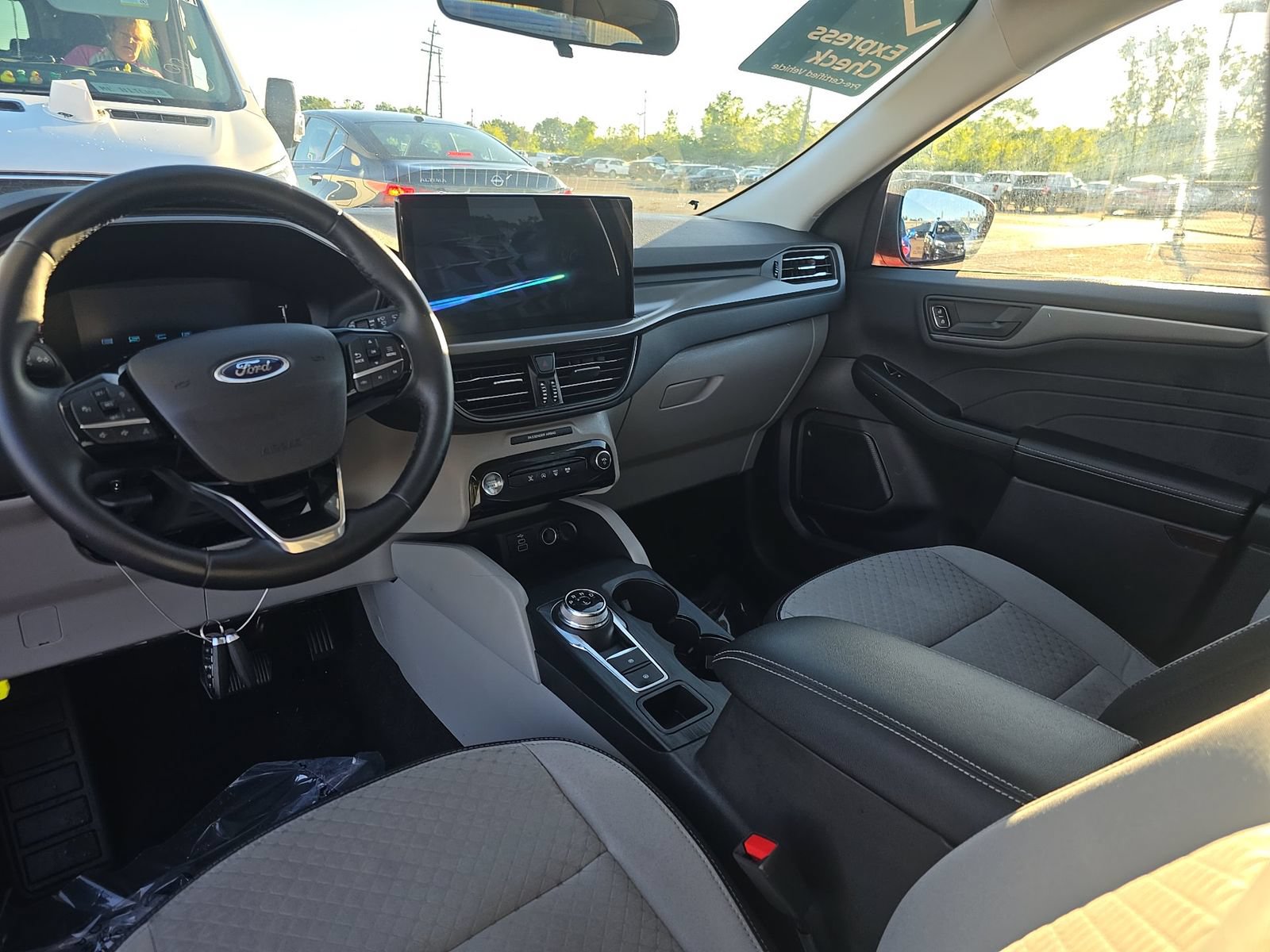 Used 2024 Ford Escape Active w/ Tech Pack #1 AWD/4WD image 13