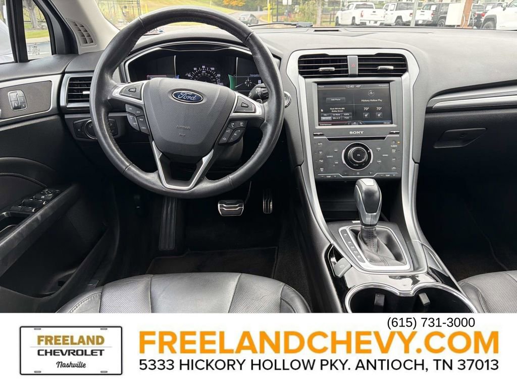 Used 2015 Ford Fusion Titanium image 19
