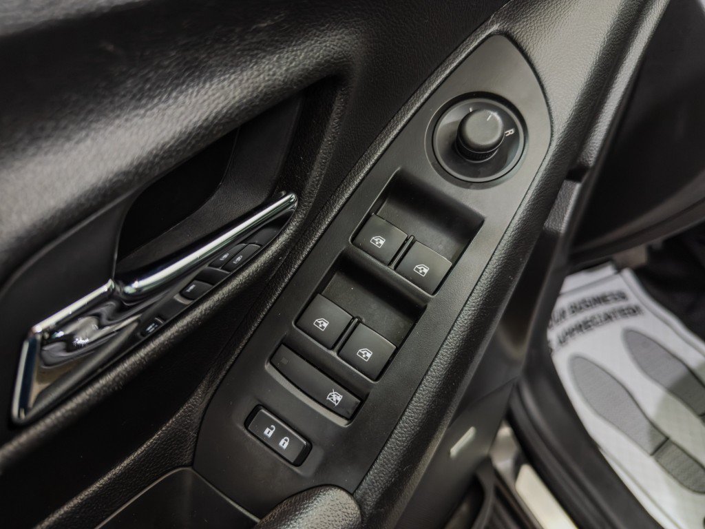 Used 2020 Chevrolet Trax Premier FWD image 24