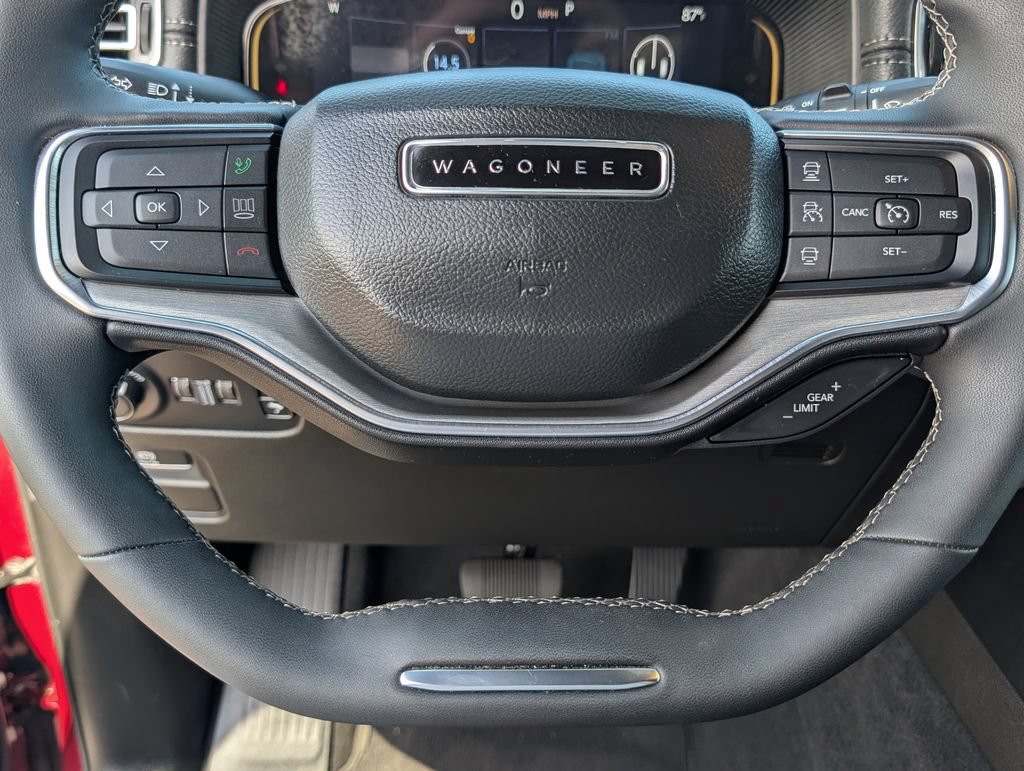 Used 2023 Jeep Wagoneer Series II AWD/4WD image 5