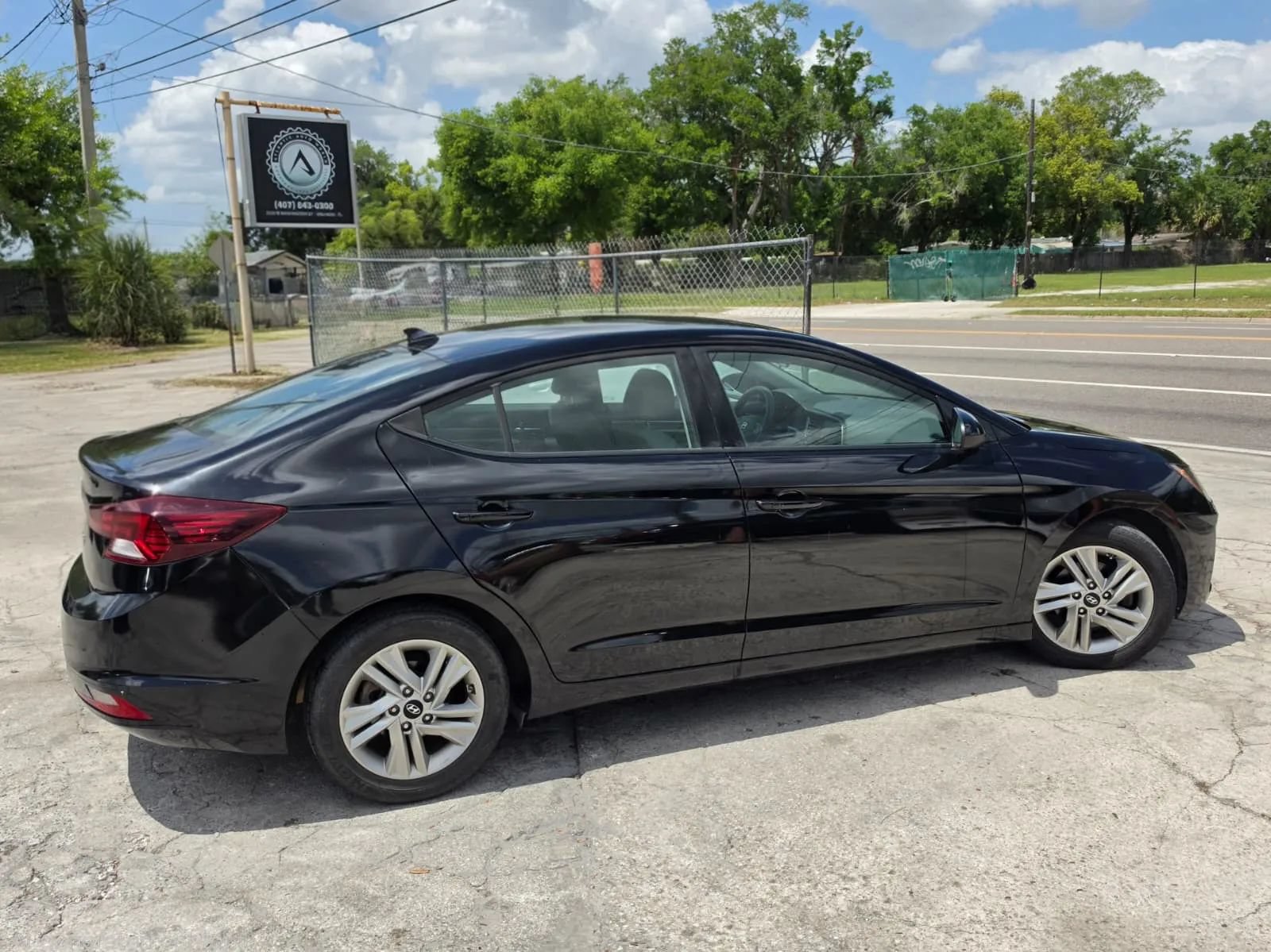 Used 2020 Hyundai Elantra SEL FWD image 6