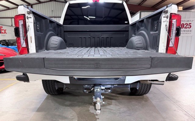 Used 2025 Ford F250 Platinum AWD/4WD image 4