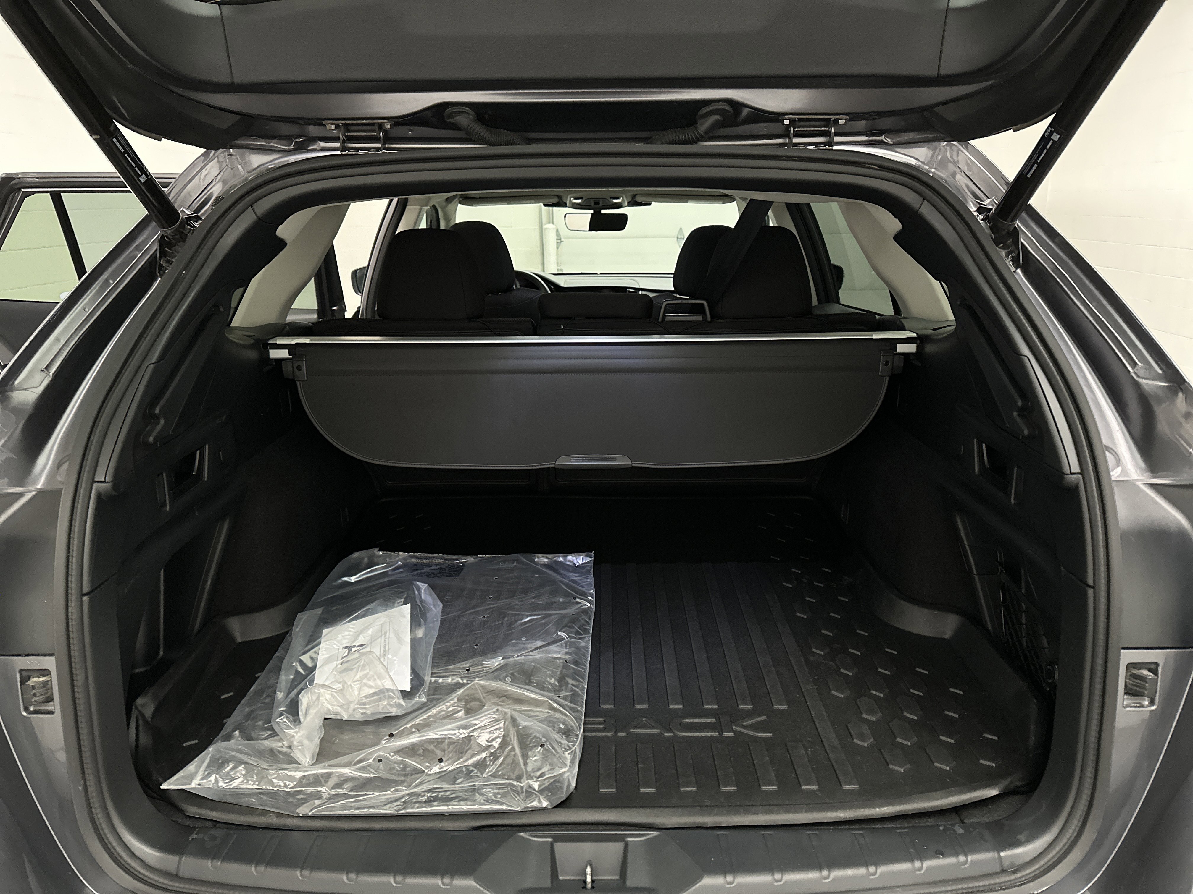 Used 2025 Subaru Outback Premium w/ Popular Package #1A image 13