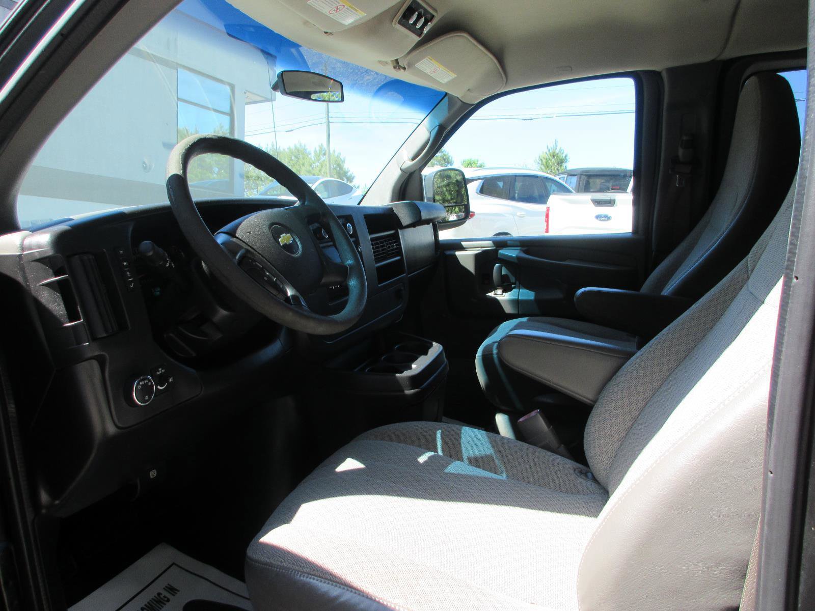 Used 2013 Chevrolet Express 3500 LT w/ LT Preferred Equipment Group RWD image 11