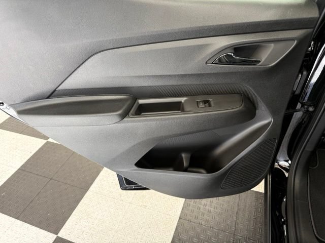 New 2027 Chevrolet Bolt RS w/ Super Cruise Package FWD image 18