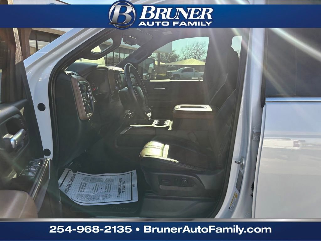 Used 2020 Chevrolet Silverado 2500 High Country w/ Z71 Off-Road Package image 12