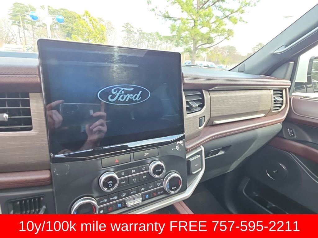 Used 2022 Ford Expedition Limited image 9