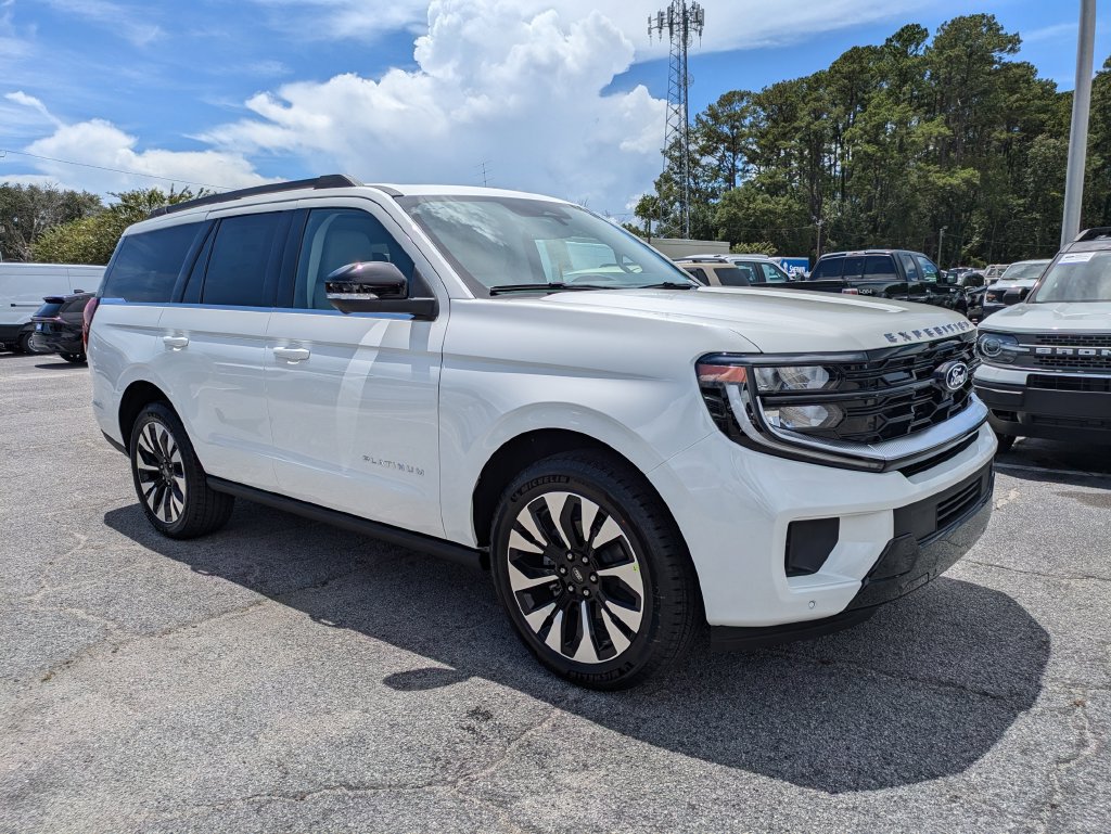 New 2027 Ford Expedition Platinum w/ Driver's Package RWD image 2