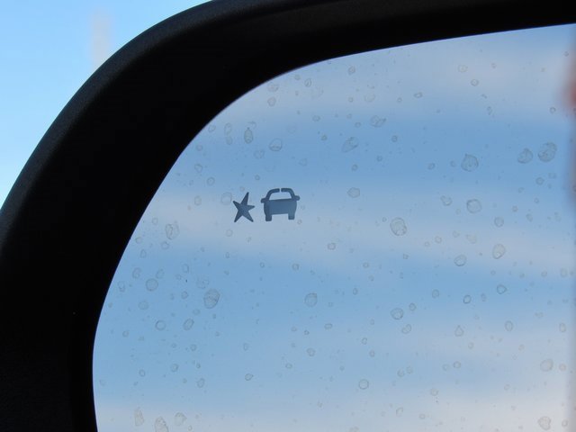 Used 2025 Chevrolet Equinox LT w/ Safety and Technology Package image 18