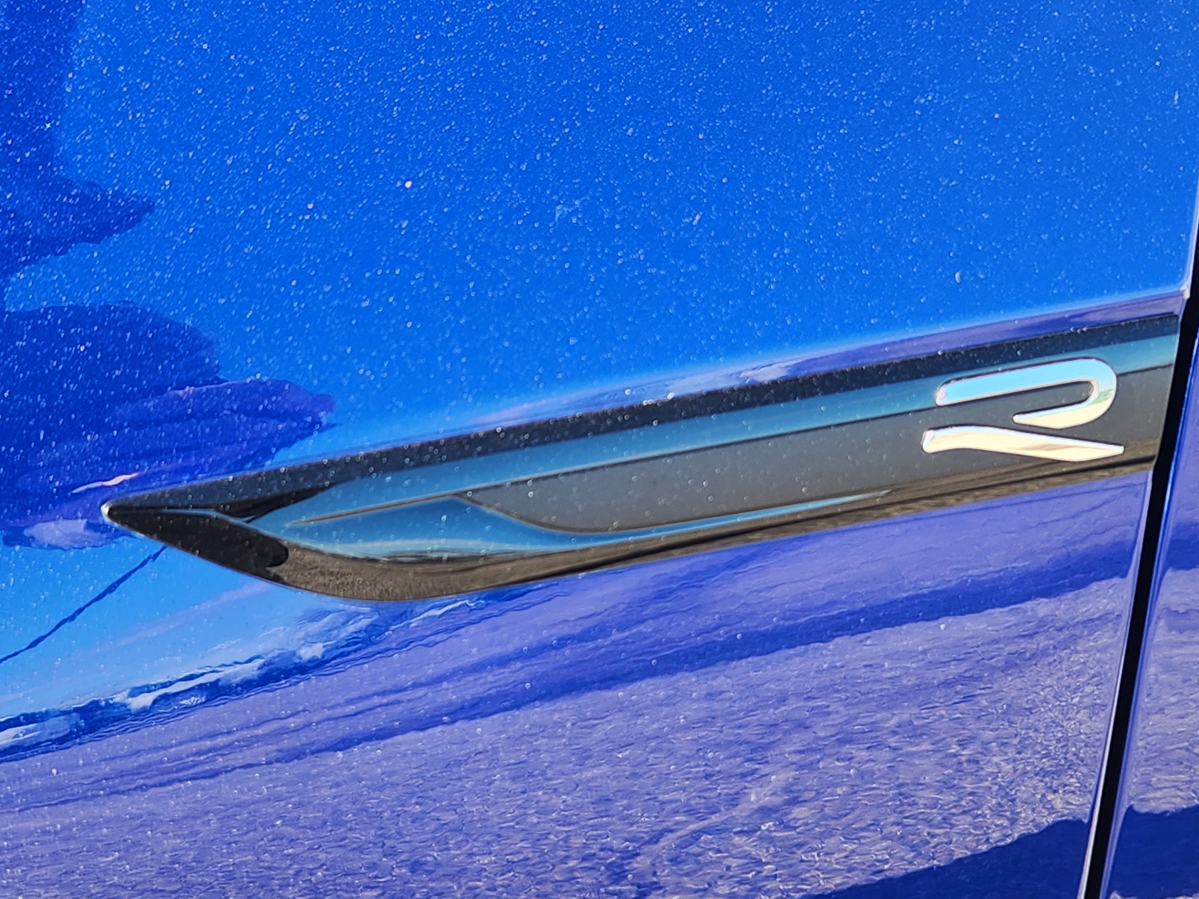 Used 2024 Volkswagen Golf R 2.0T DSG image 8