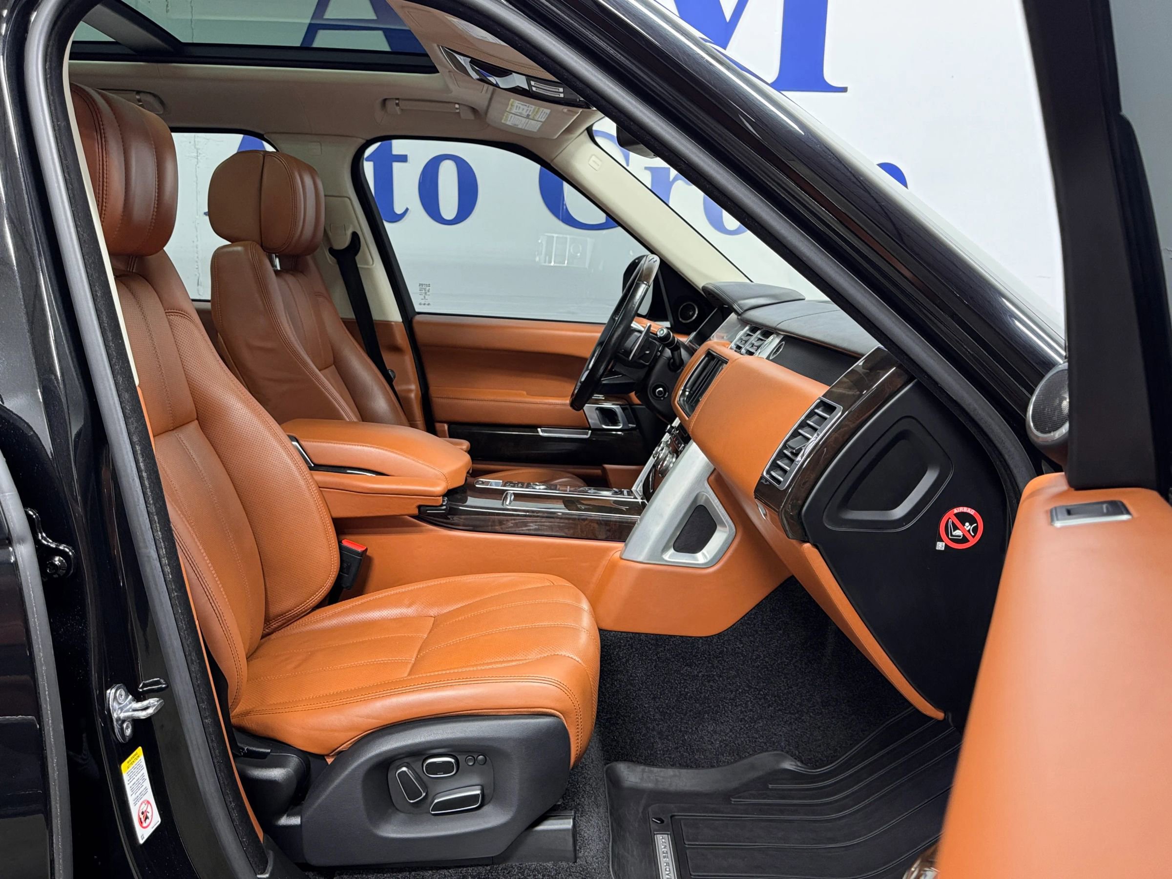 Used 2015 Land Rover Range Rover Autobiography image 7