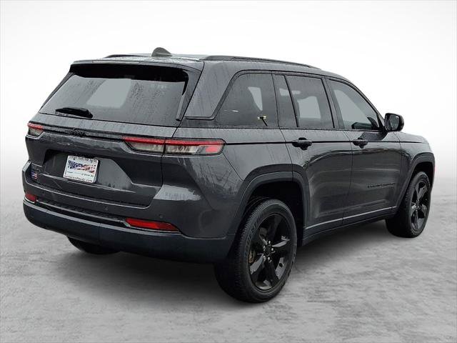 Certified 2023 Jeep Grand Cherokee Altitude image 5