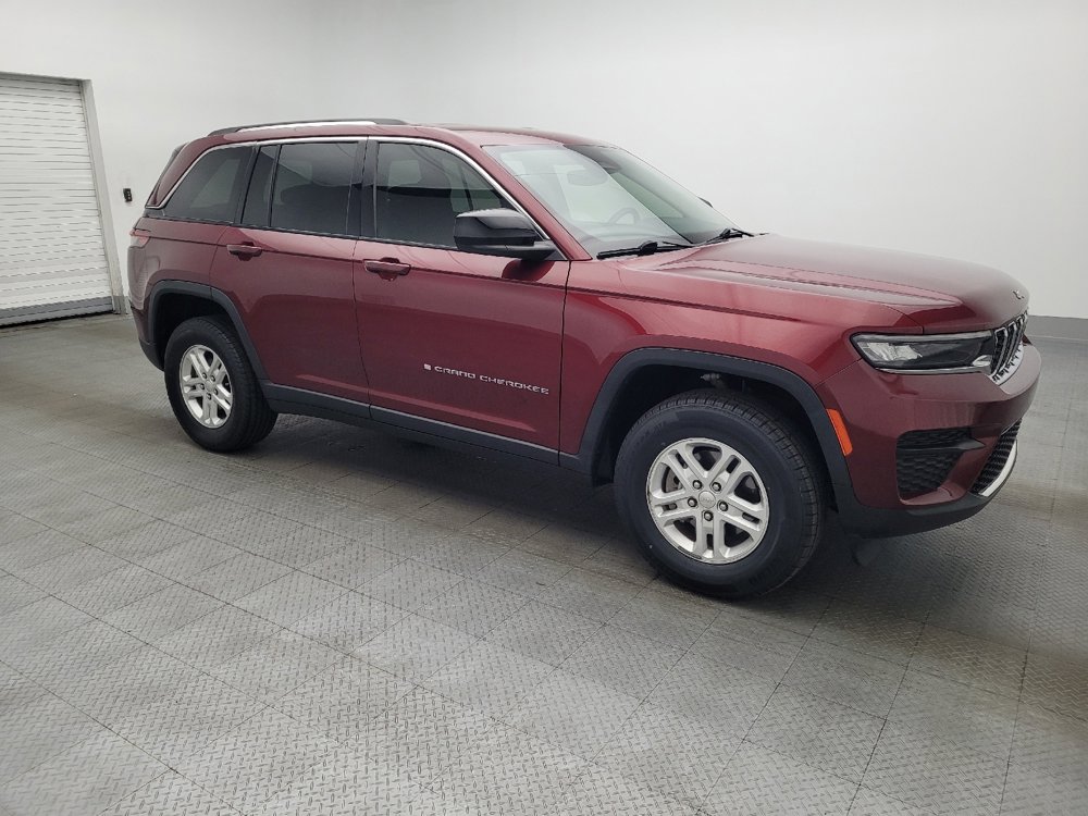 Used 2023 Jeep Grand Cherokee Laredo AWD/4WD image 11