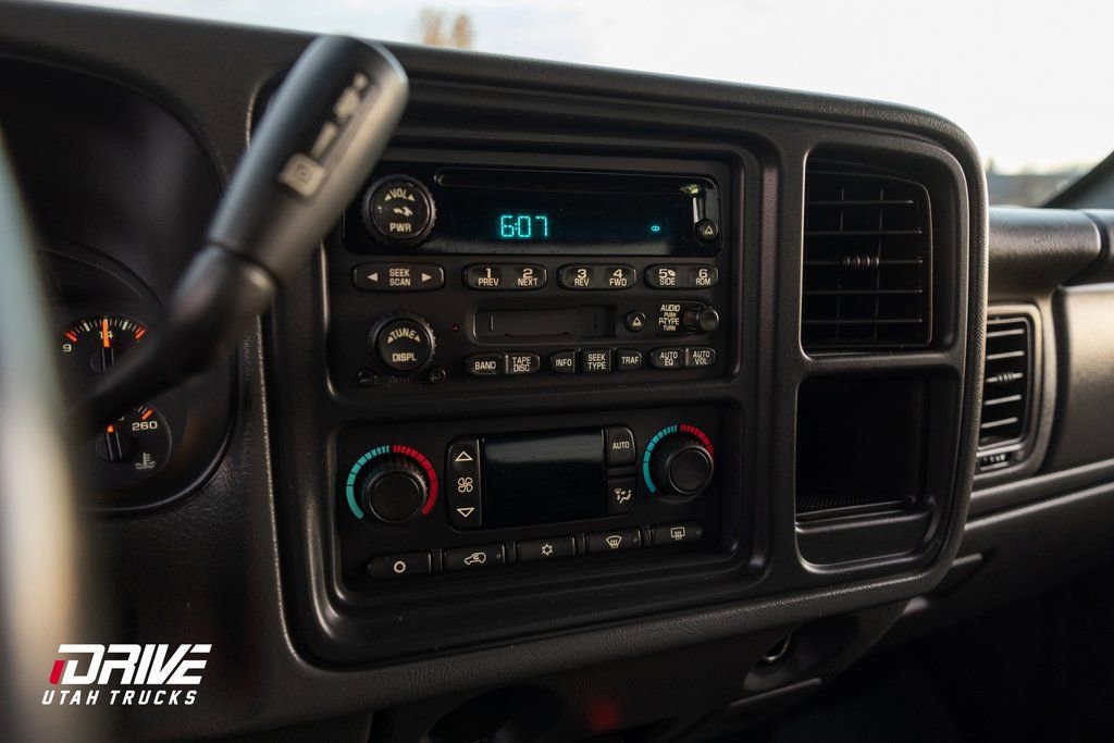 Used 2004 Chevrolet Silverado 2500 LS w/ Skid Plate Package image 28