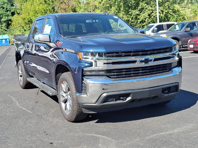 Used 2022 Chevrolet Silverado 1500 LT AWD/4WD image 2