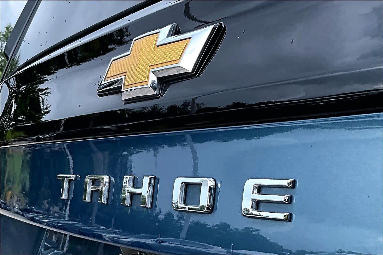 Used 2025 Chevrolet Tahoe High Country AWD/4WD image 10