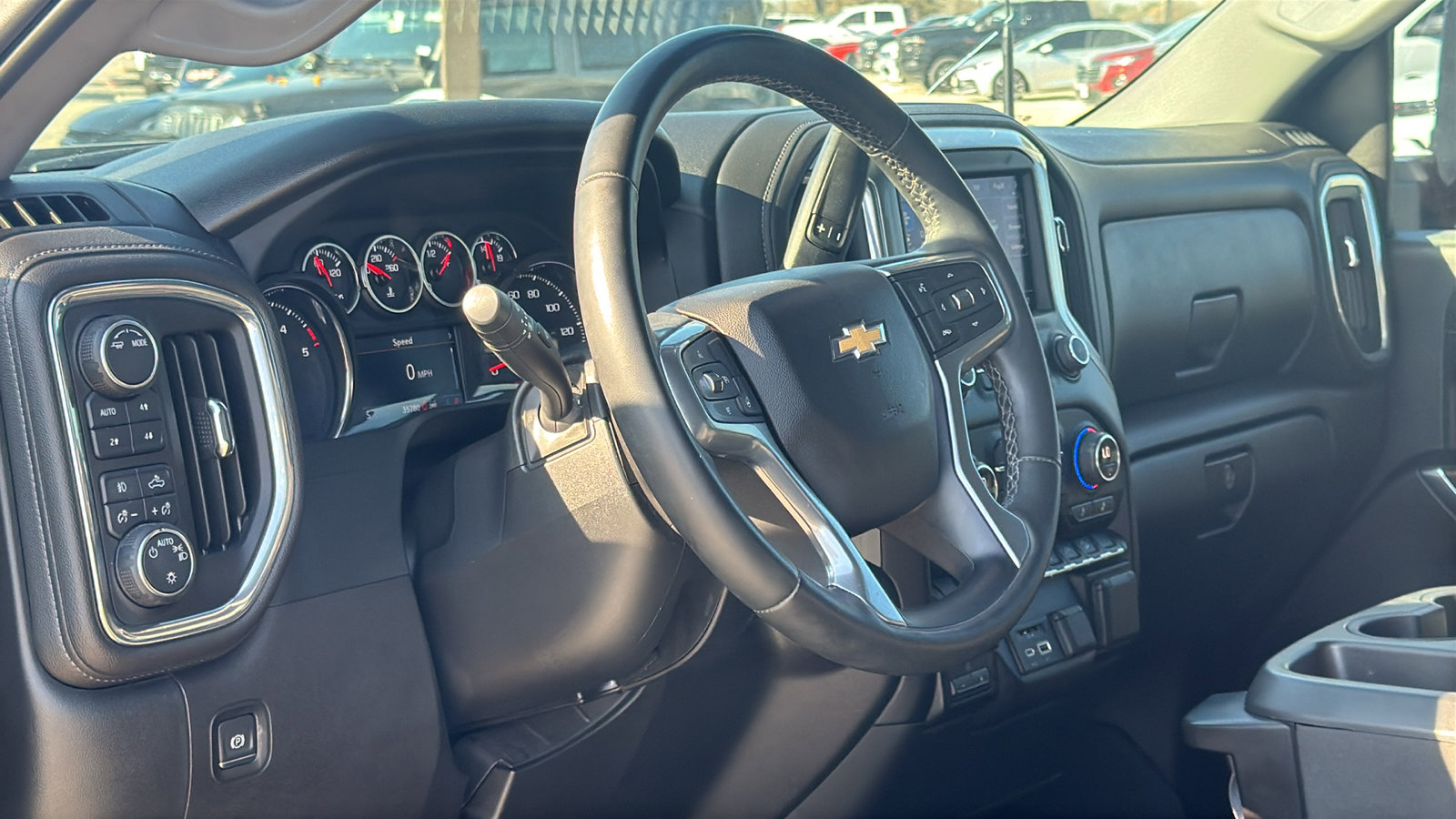 Used 2023 Chevrolet Silverado 2500 LT w/ Convenience Package image 10