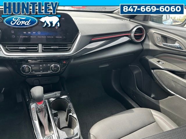 Used 2025 Chevrolet Trax RS w/ Driver Confidence Package FWD image 12