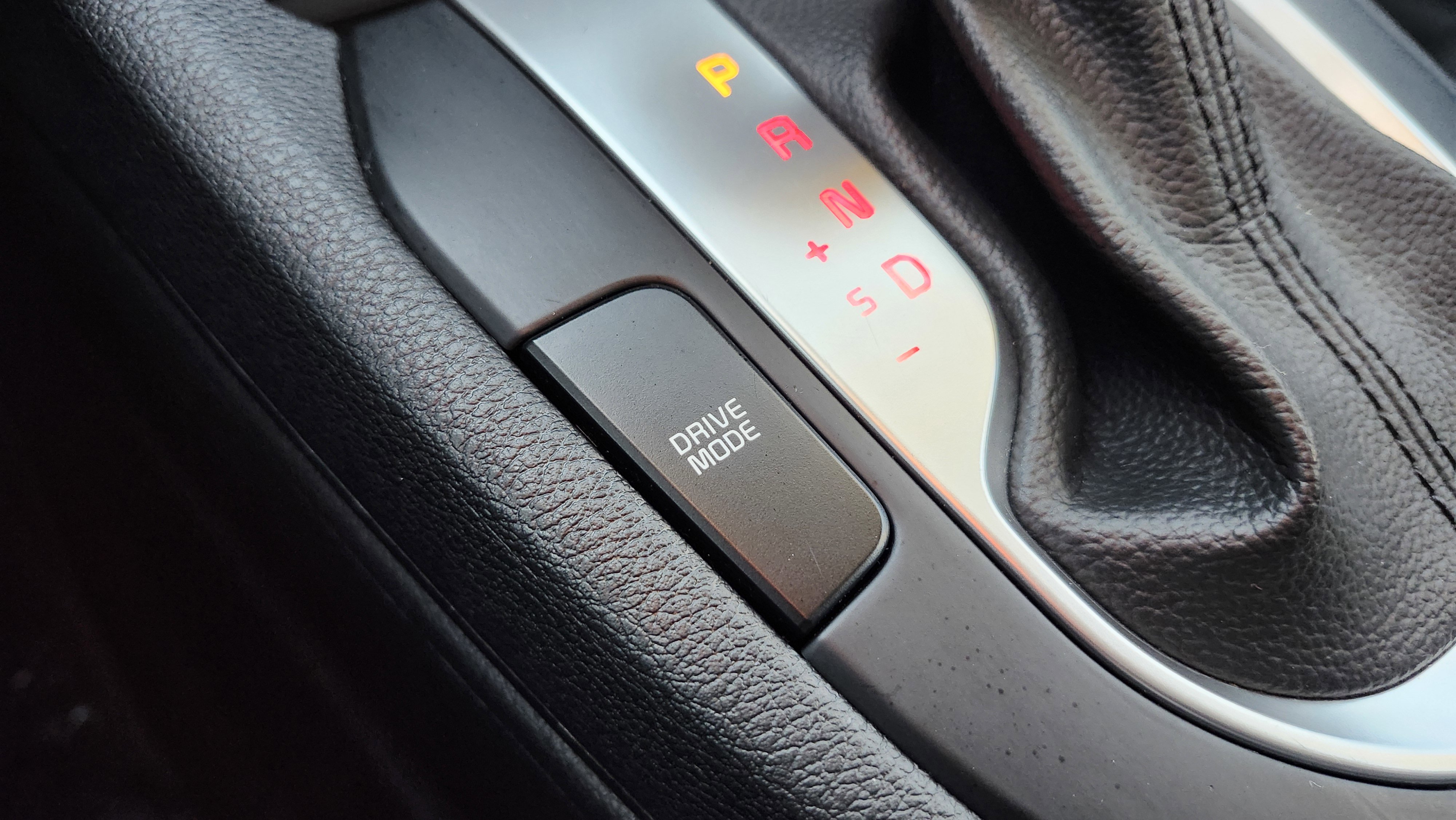 Used 2023 Kia Forte LXS image 8