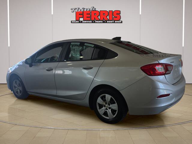 Used 2017 Chevrolet Cruze LS FWD image 7