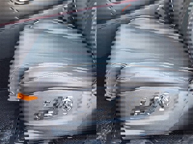 Used 2025 Genesis GV80 2.5T Prestige image 18