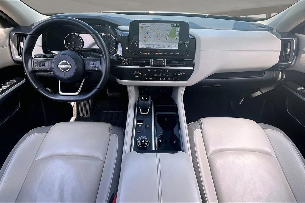 Used 2023 Nissan Pathfinder SL AWD/4WD image 7