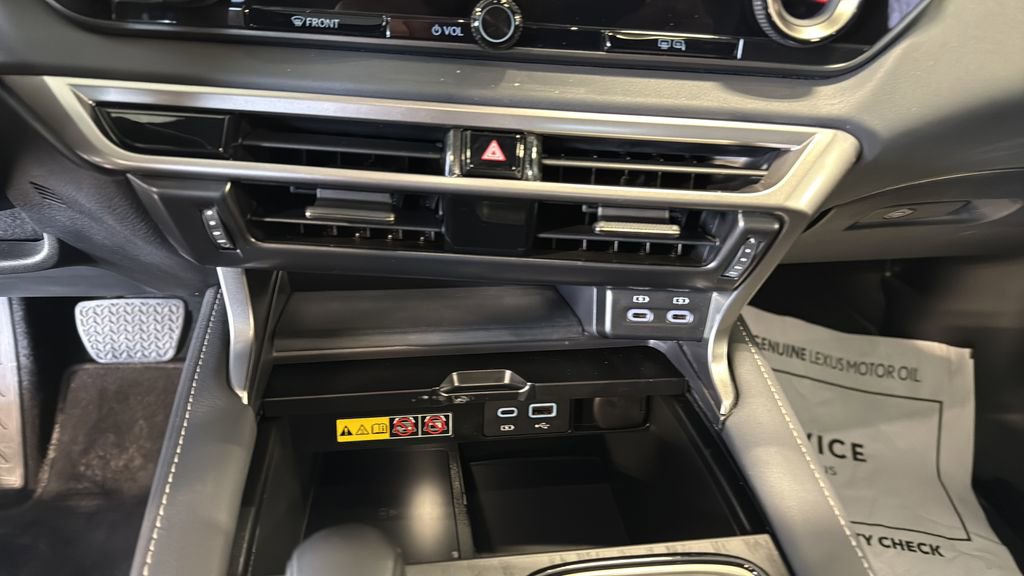 Used 2025 Lexus RX 350 Premium image 27