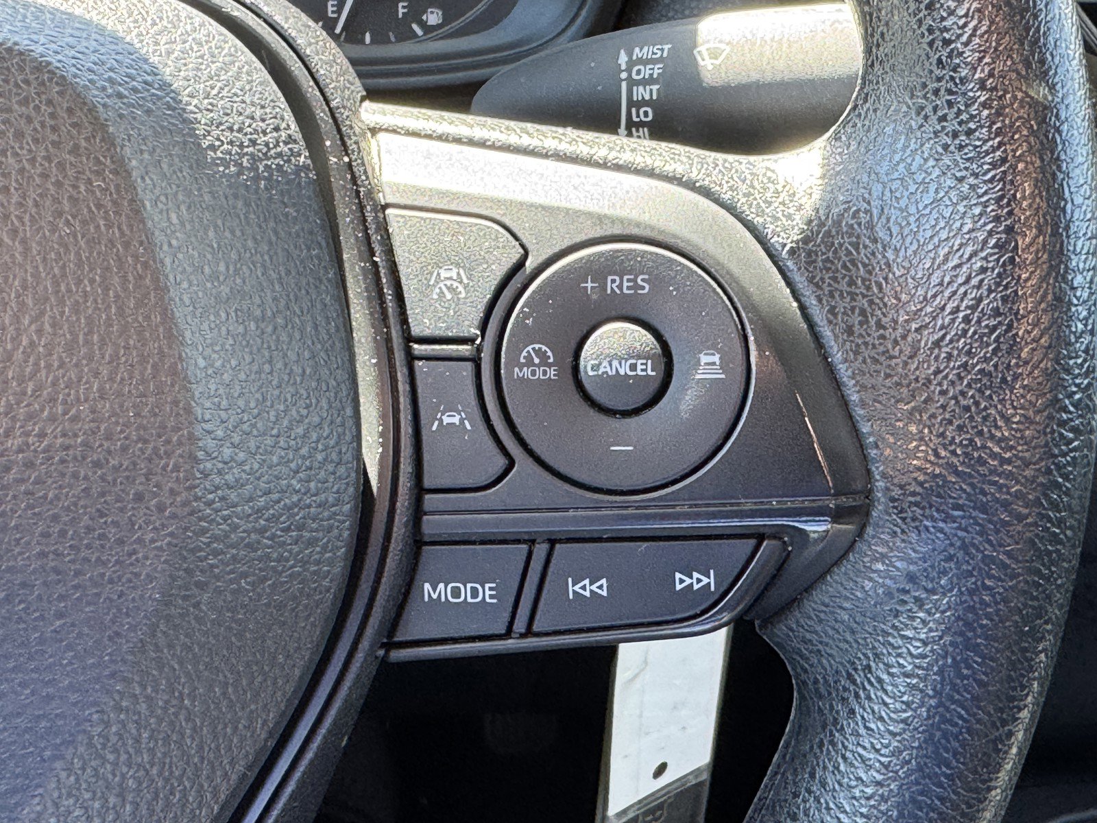 Used 2023 Toyota Corolla LE FWD image 20