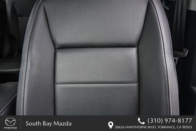 Used 2021 Volkswagen Tiguan SE w/ Panoramic Sunroof Package FWD image 24