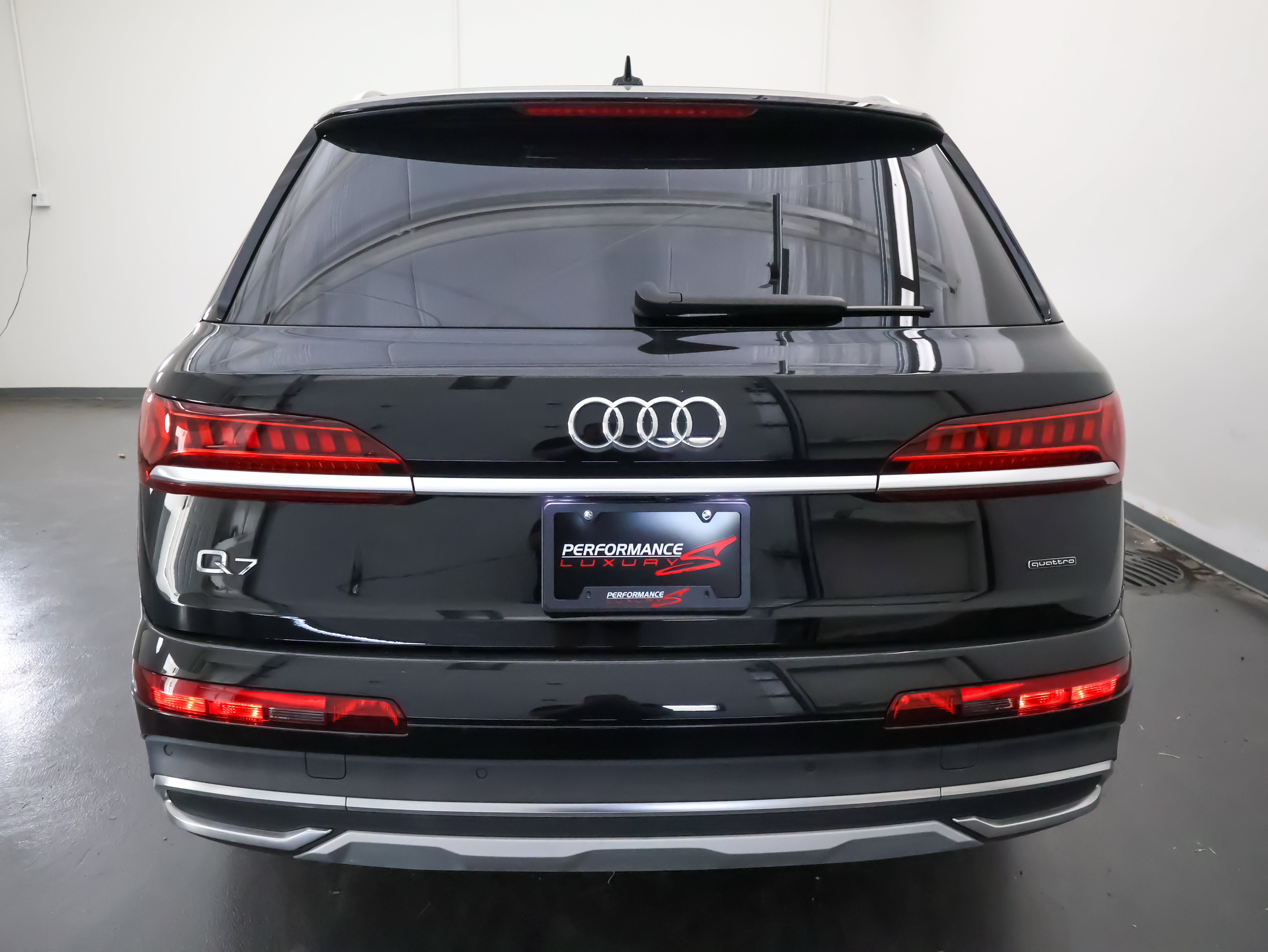 Used 2023 Audi Q7 3.0T Premium Plus w/ Premium Plus Package AWD/4WD image 4