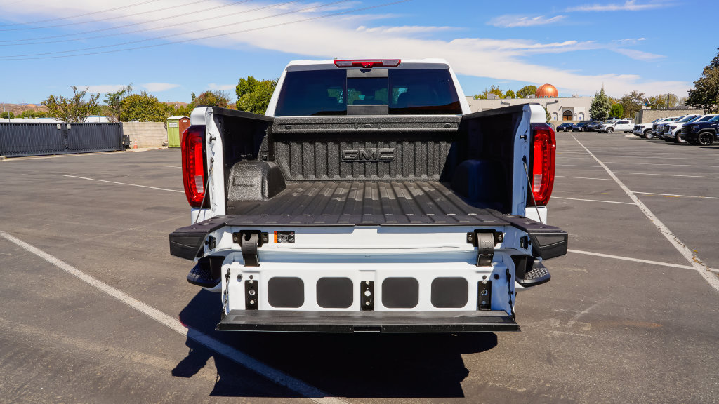 New 2026 GMC Sierra 1500 Denali w/ Technology Package AWD/4WD image 10