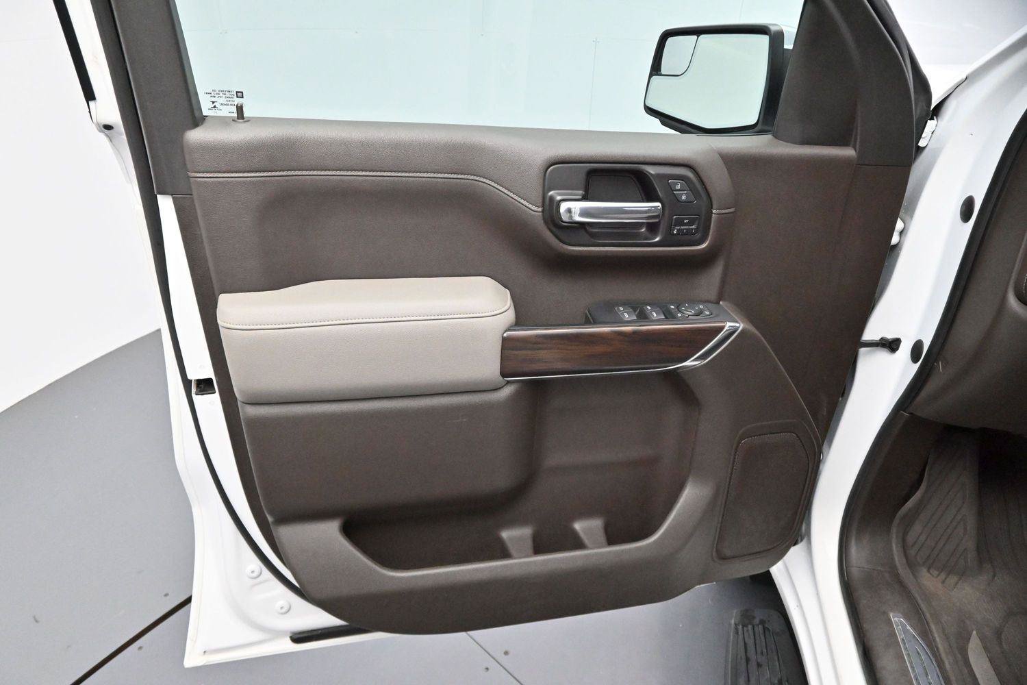 Used 2022 GMC Sierra 1500 SLT AWD/4WD image 9