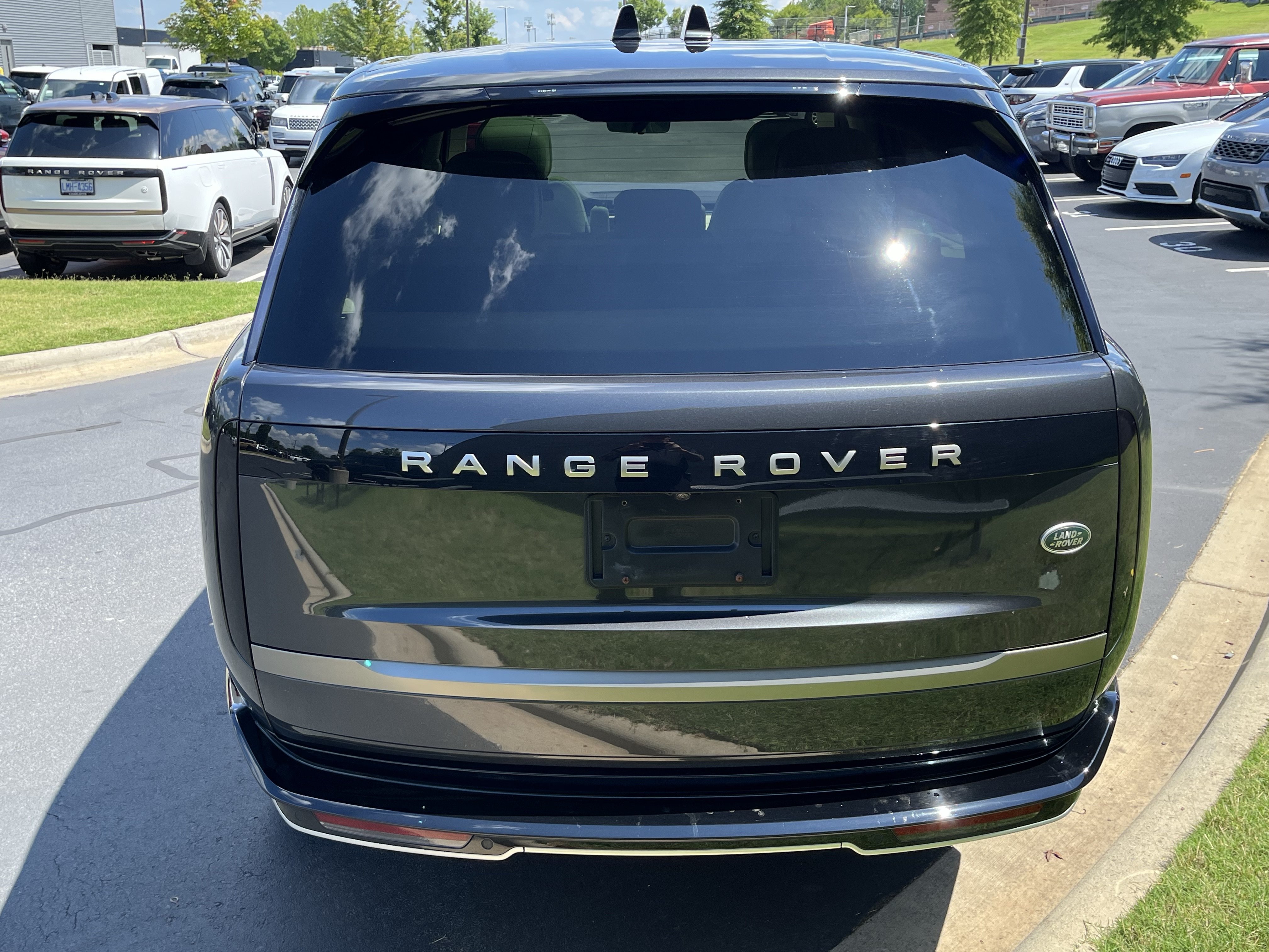 Used 2023 Land Rover Range Rover SE AWD/4WD image 6
