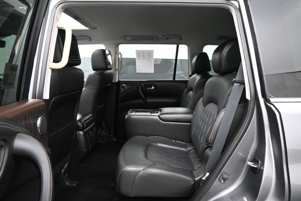 Used 2022 Nissan Armada Platinum w/ Captain's Chairs Package RWD image 18