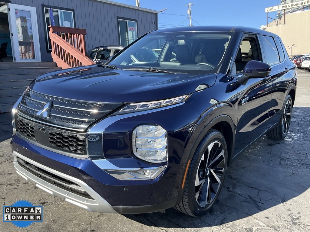 Used 2023 Mitsubishi Outlander SE image 98