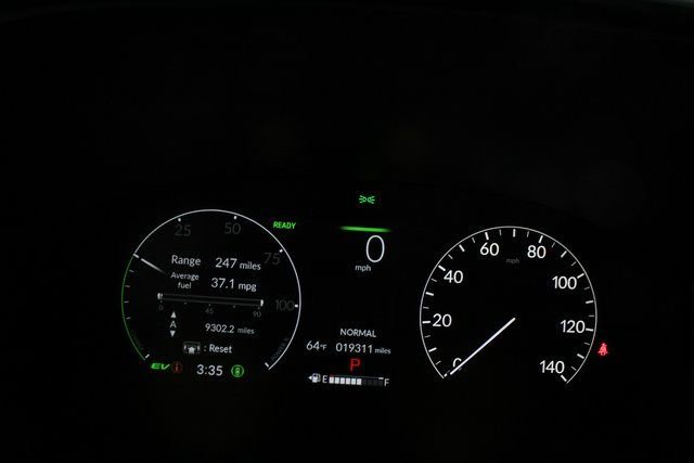 Used 2025 Honda CR-V Sport image 15